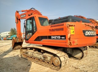 Doosan DH215-9E Excavator