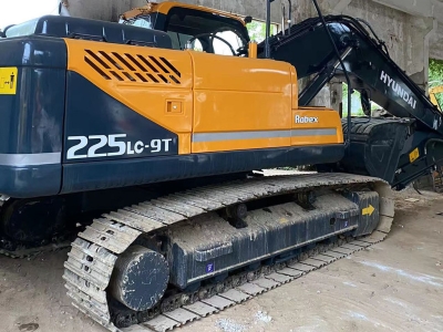 Hyundai R225-9S